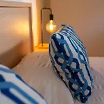 卡塔利亚公寓 *
